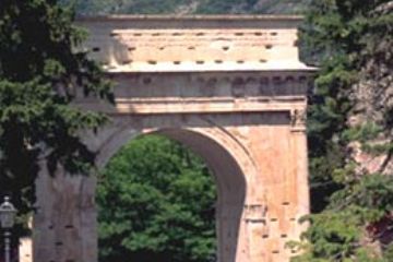 Arco di Augusto - Vista