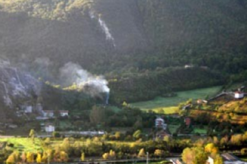 vista da lontano del borgo