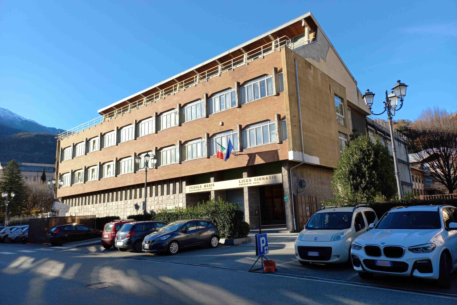 Sede centrale P.za Savoia n.19, 10059 Susa (TO)